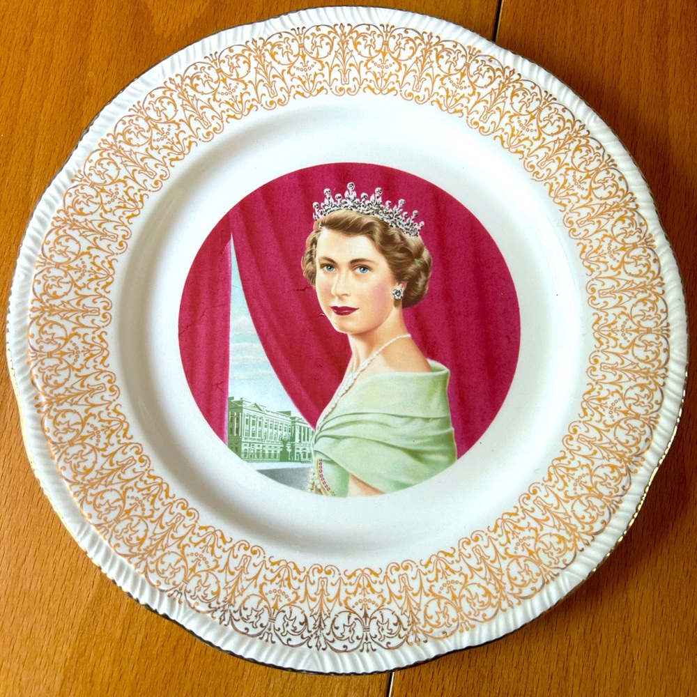 Queen Elizabeth plate